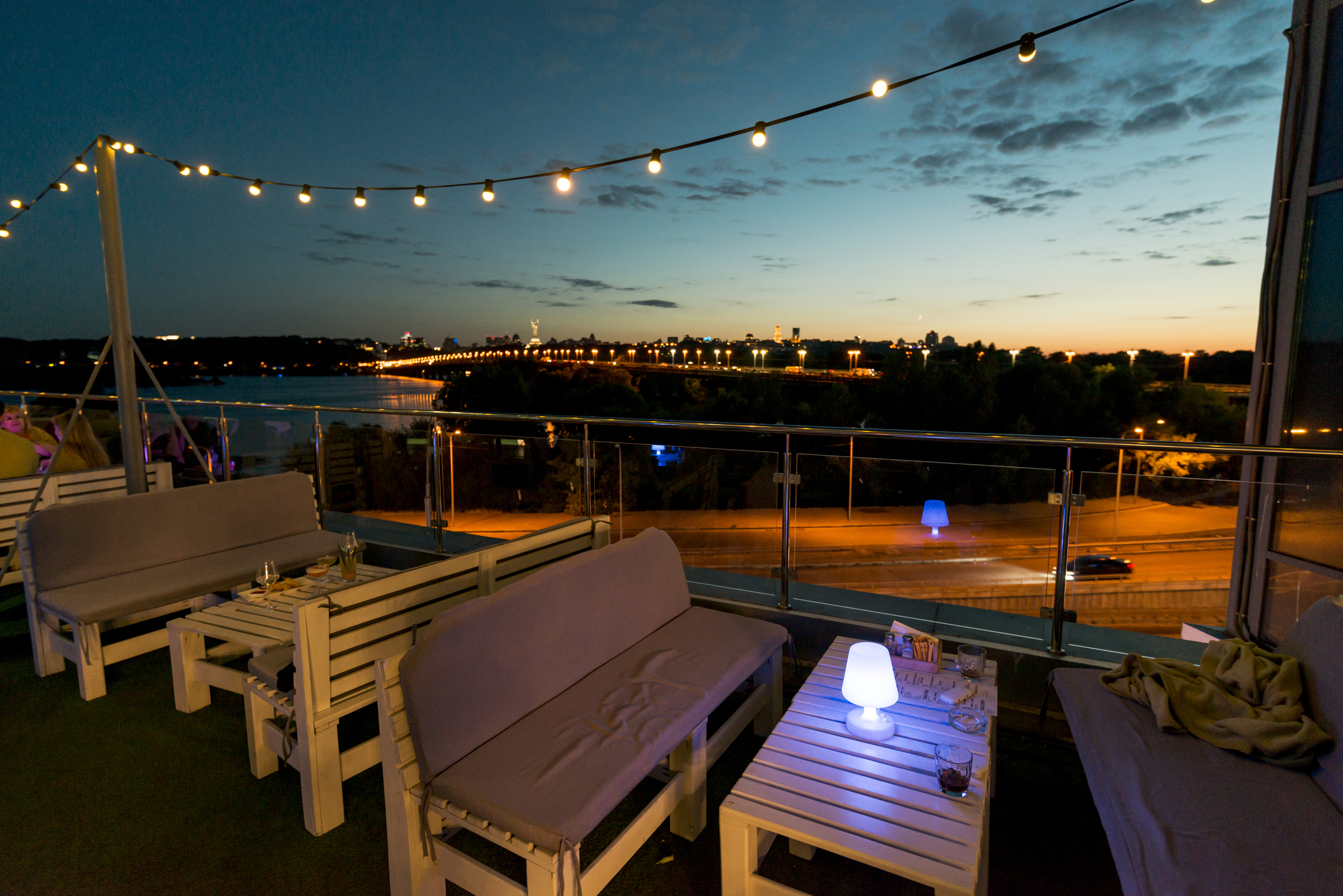 Sky lounge Meridian Heights